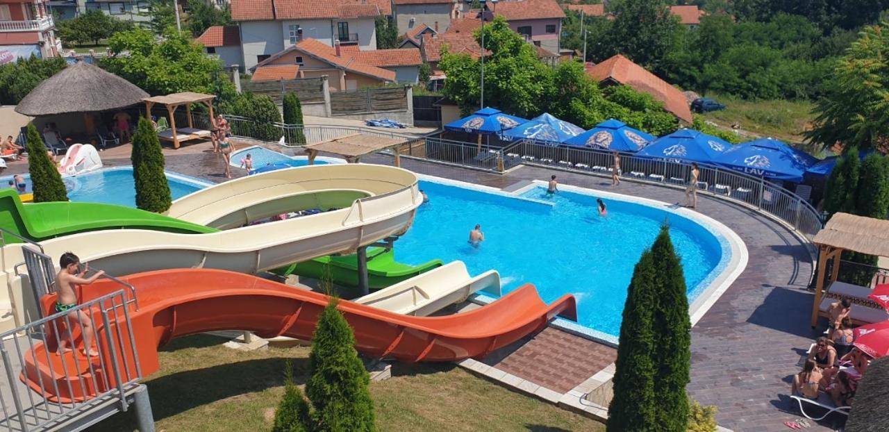 Sunny Hill Apartments & Aqua Park Vrnjačka Banja Buitenkant foto