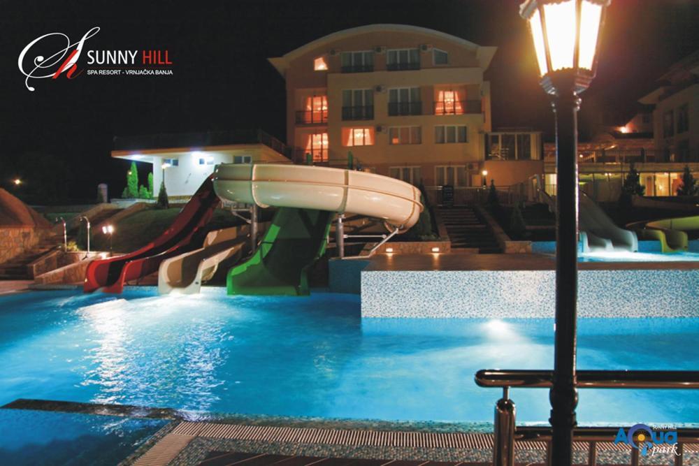 Sunny Hill Apartments & Aqua Park Vrnjačka Banja Buitenkant foto